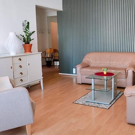 Joensuu City Center, Wifi Internet, Prime Location Heart Of Center, Big 69 Sq Apartment, Free Parking, King Bed, Electric Car Station, Beautiful, Relaxing, Fully Furnished, Big Tv 55', 2 Bedroom And One Big Living Hall Room Eksteriør bilde